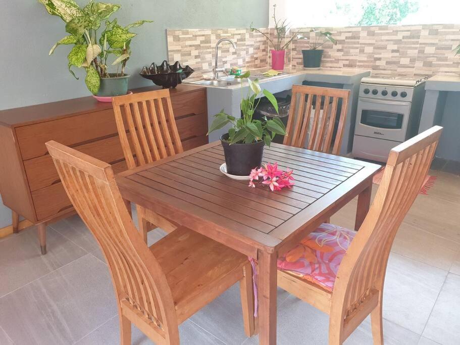Ohana Location Ravissant Appart Spacieux Parking Gratuit A Uturoa Apartamento Exterior foto